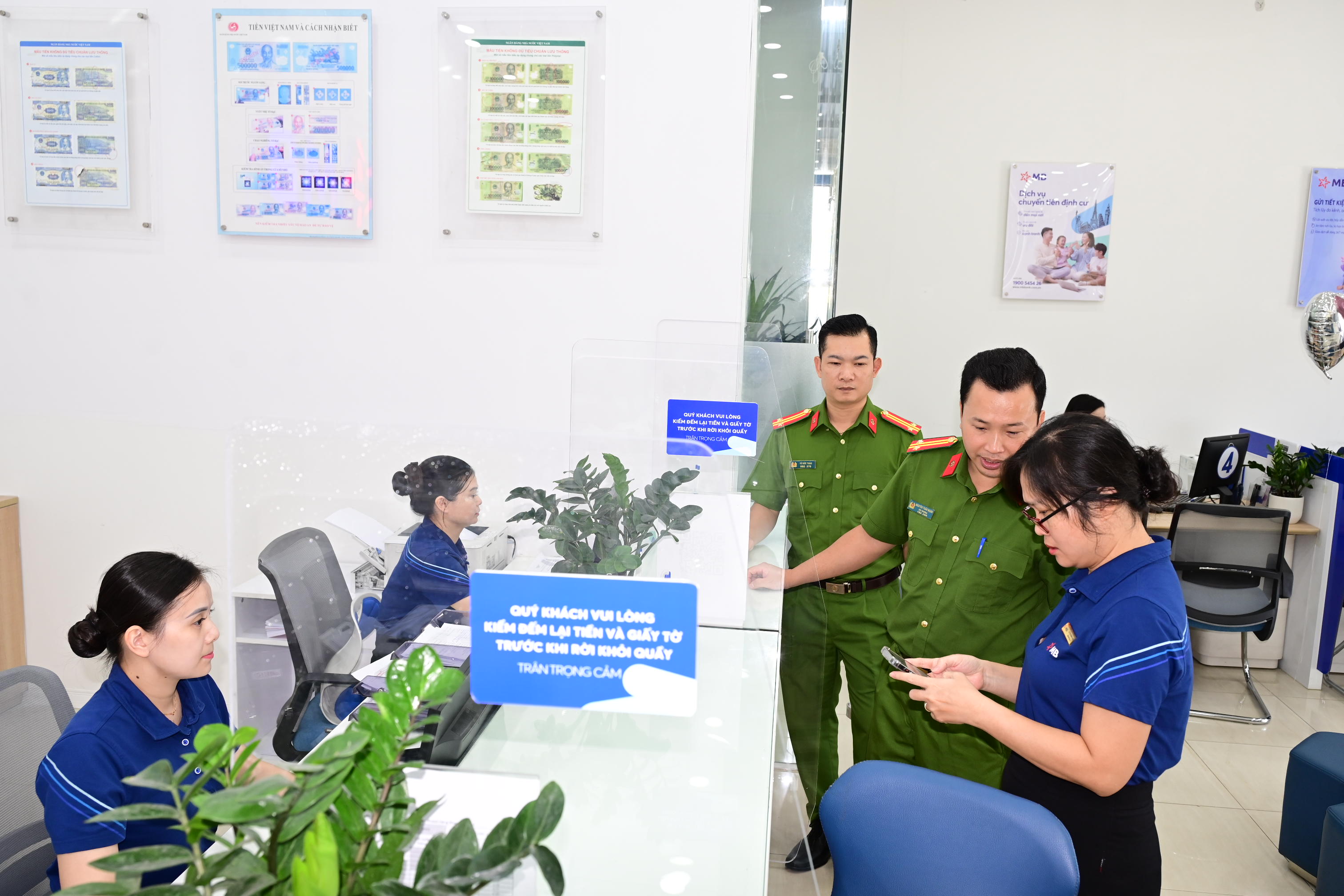 Phòng Cảnh sát Quản lý hành chính về trật tự xã hội: Phối hợp phòng ngừa tội phạm cướp ngân hàng